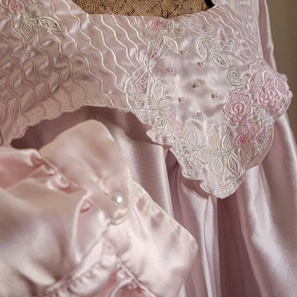 Vintage Pink Satin Nightgown With Embroidered Floral & Pearls Details Size M - Picture 7 of 16